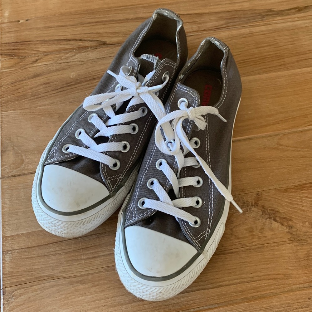 Converse Grey Size 8 Women